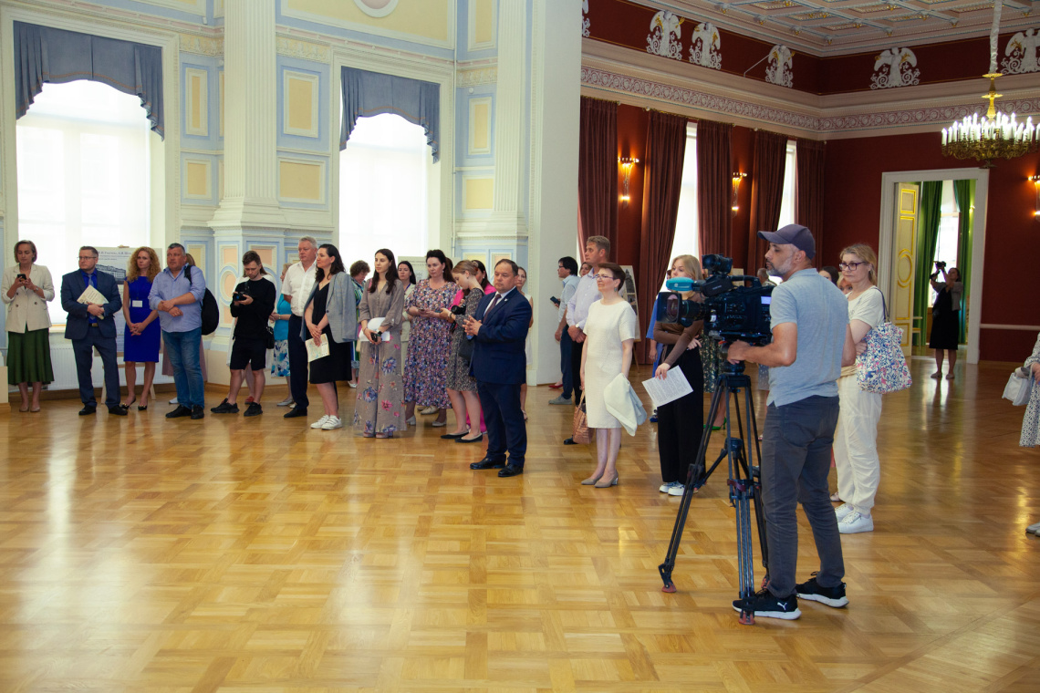 На Литейном открылась выставка "Архитектура Петербурга. Связь времен"