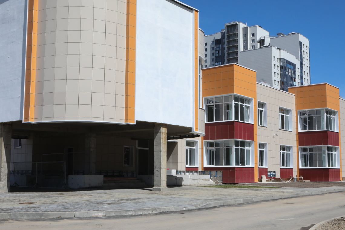 Строительство новых школ и детского сада в Невском районе
