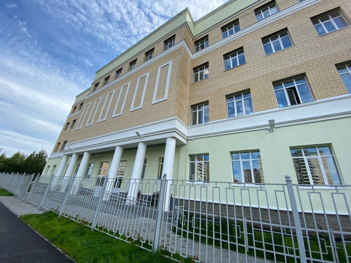 Школа искусств на Туристской улице готовится принять первых учеников